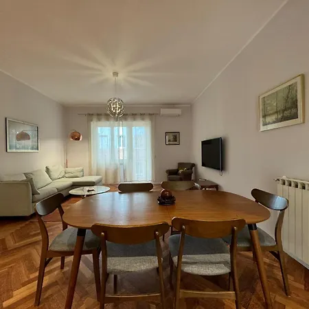 Appartamento Refined Retreat In Renovated P R A T I Gem Roma