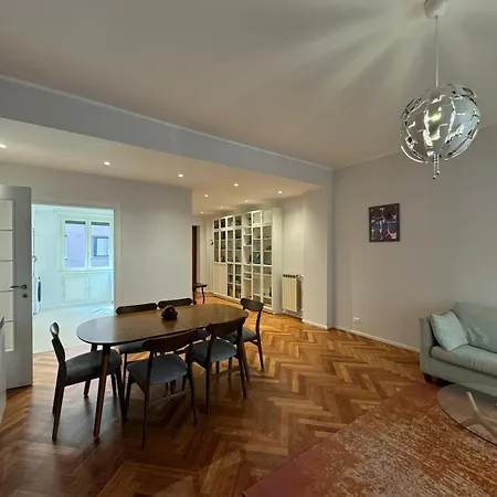 Refined Retreat In Renovated P R A T I Gem *